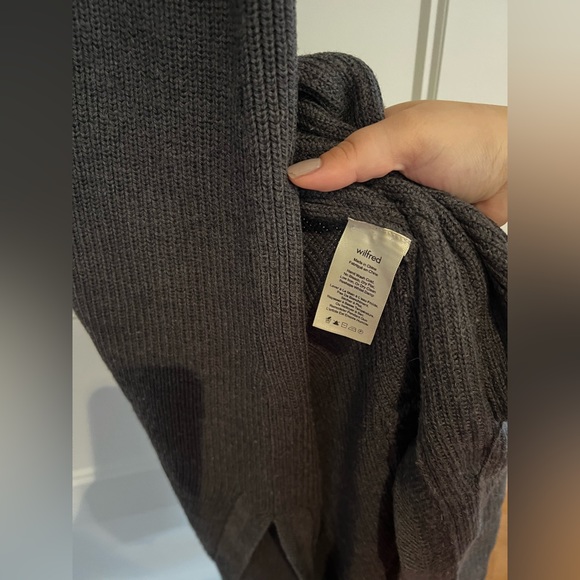 Aritzia Wilfred Olivie Cardigan (100% soft wool) - Picture 6 of 8